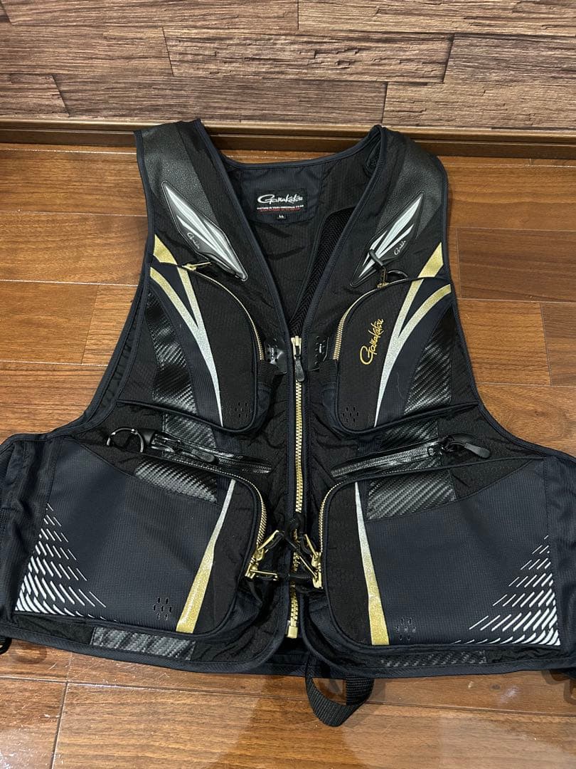 Gamakatsu フローティングベスト GM-2188 黒‪×金 LLサイズ