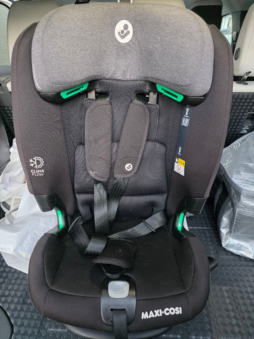 MAXI-COSI 車用チャイルドシート ブラック