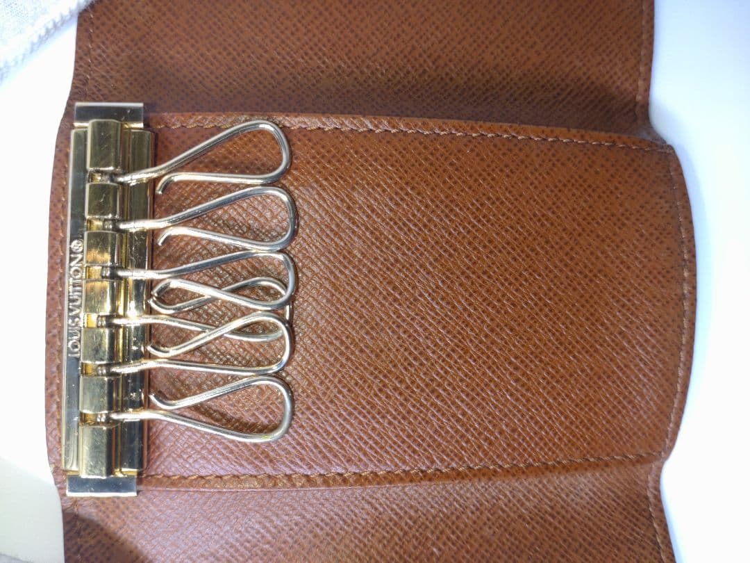 ルイヴィトン ミュルティクレ6 モノグラム キーケース　M62630