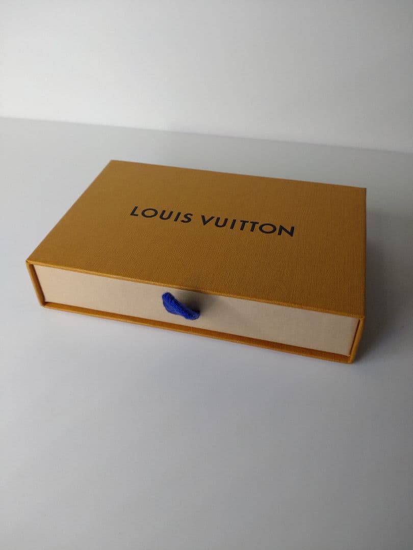 ルイヴィトン ミュルティクレ6 モノグラム キーケース　M62630