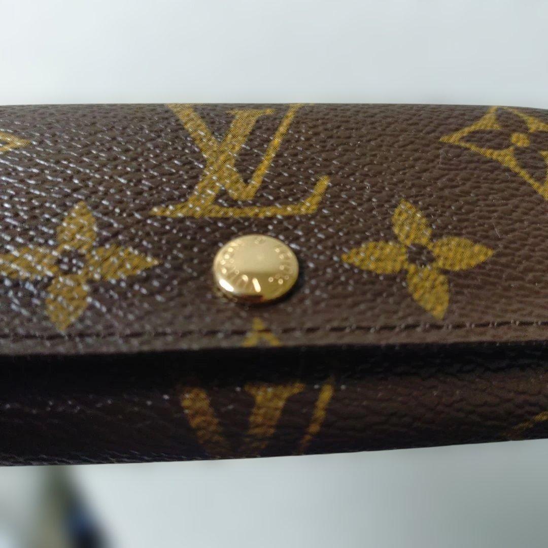 《新品　箱つき》ルイ・ヴィトン　4連キーケース