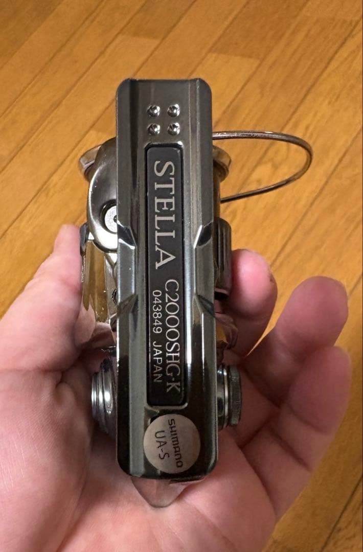 【週末特価】22ステラ2000HGS シマノ STELLA 美品