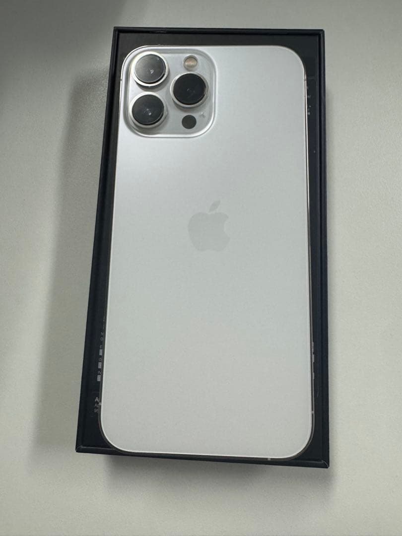iPhone 13 Pro Max 128GB シルバー　美品