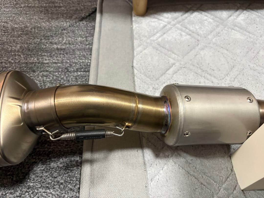 CBR1000RR-R 2020年式に取付　アクラポビッチ　スリップオンマフラー
