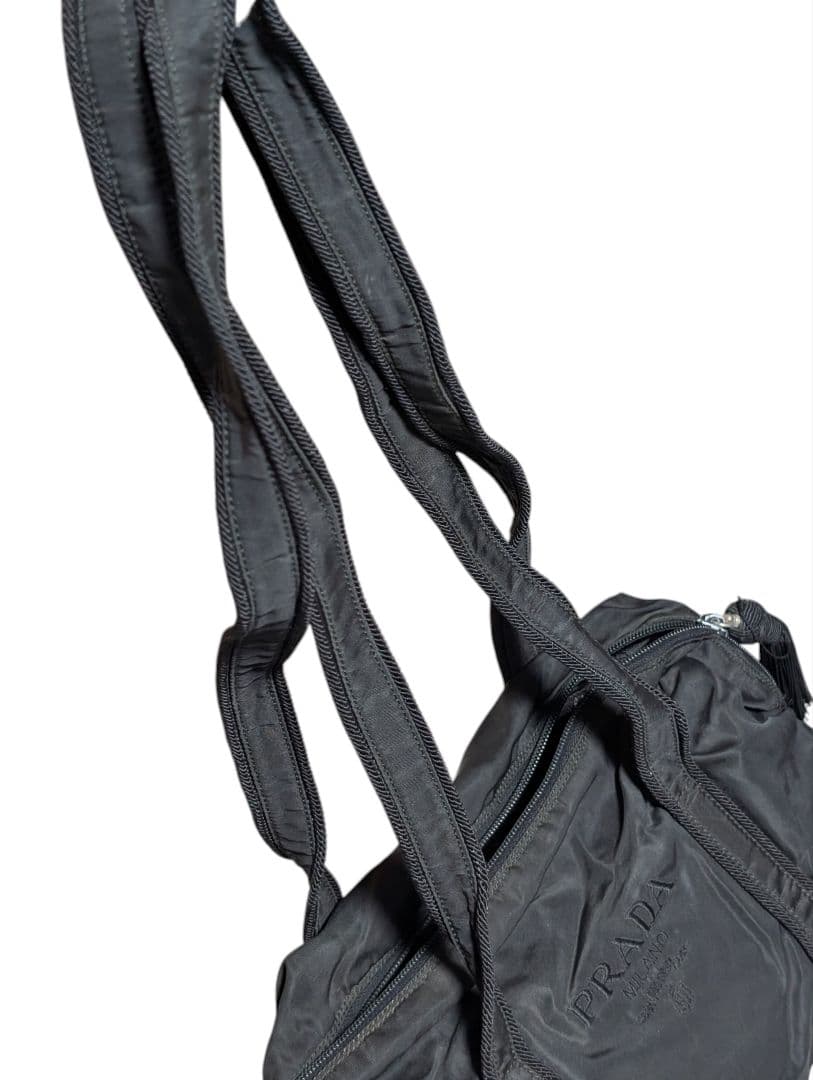 プラダ PRADA ショルダーバッグ 刺繍ロゴ フリンジ 肩掛け ナイロン