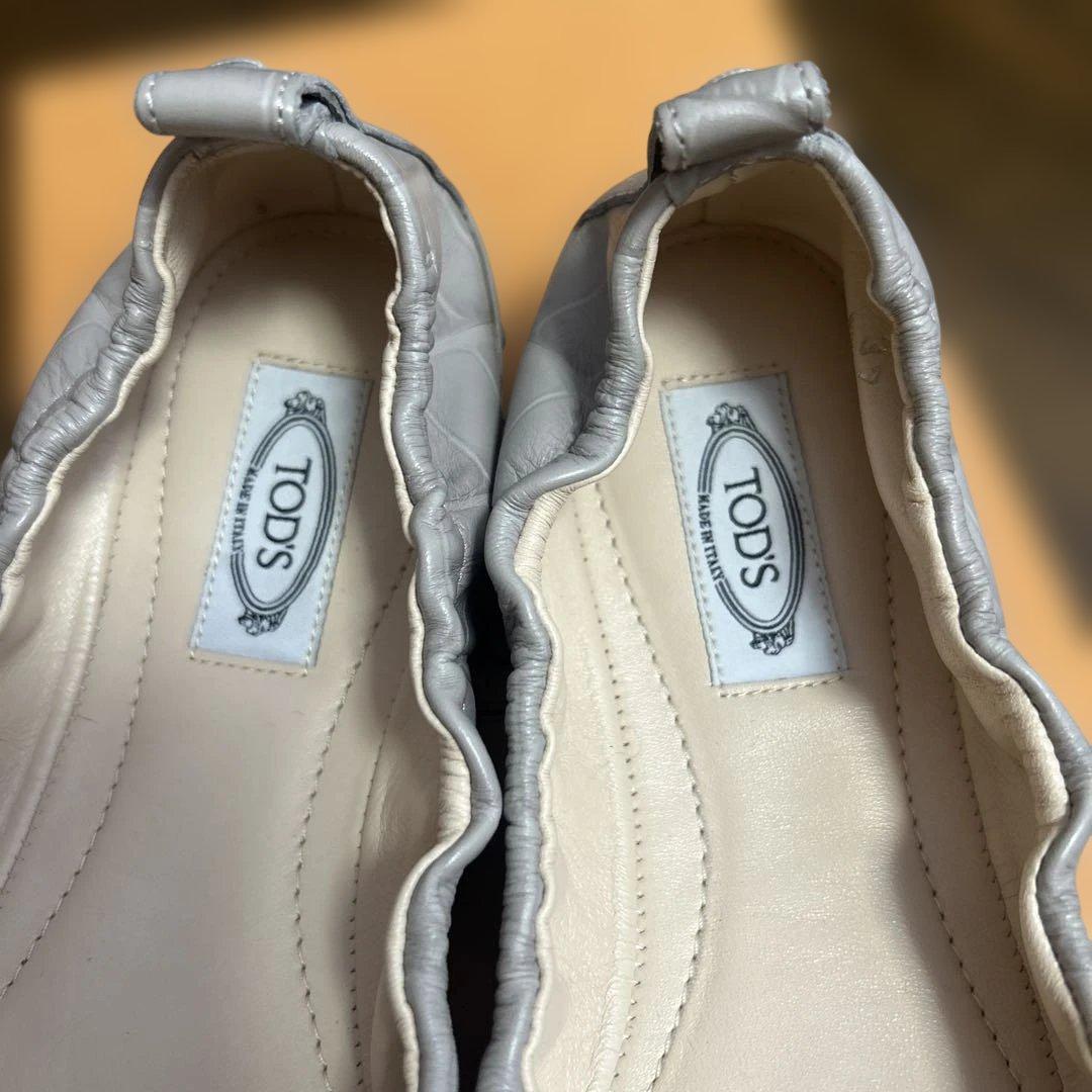 TOD'S グレー 系フラットシューズ リボン付き バレーシューズ
