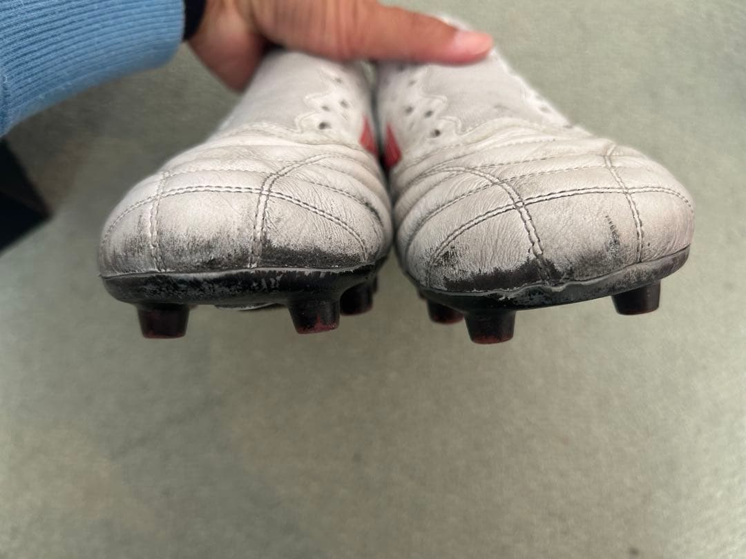 MIZUNO モレリアネオ4β 限定CHARGE PACK 27.0cm