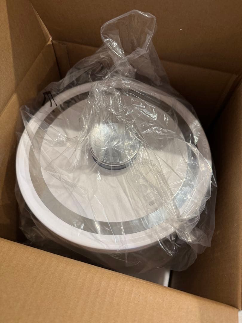 OOBLE 真空 食品保存容器 ホワイト ステンレス【故障あり】