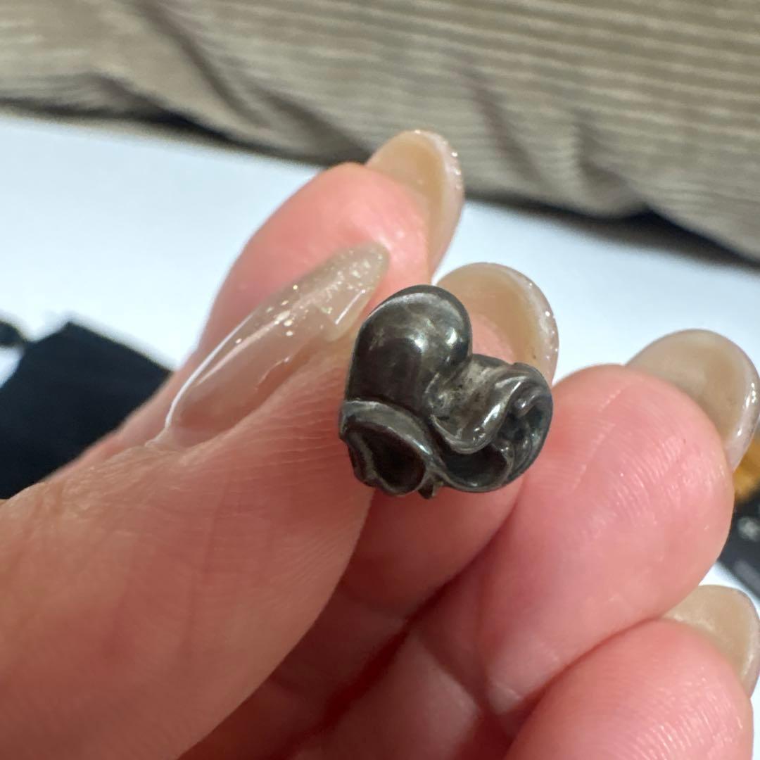 CHROME HEARTS ハート型ピアス
