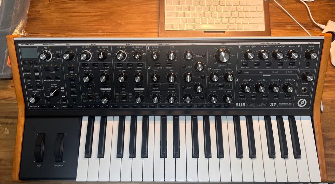 鍵盤楽器 moog subsequent37