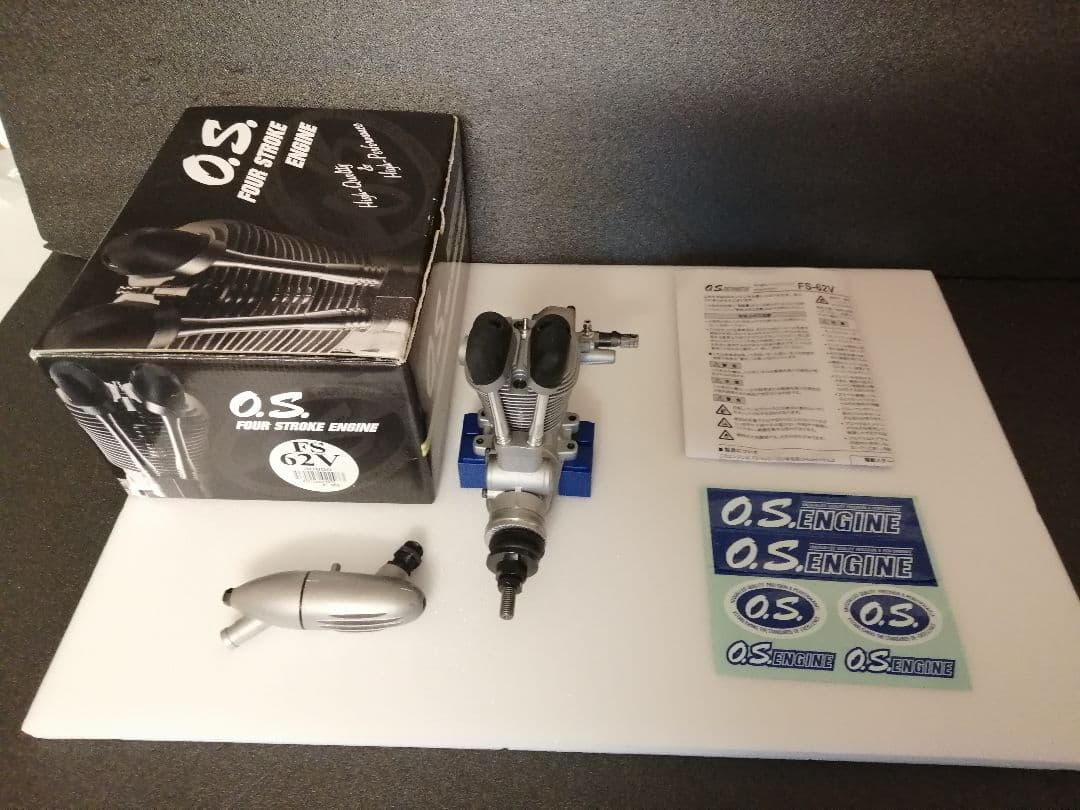 FS-62V　OSのラジコン飛行機用４サイクルエンジン　中古美品