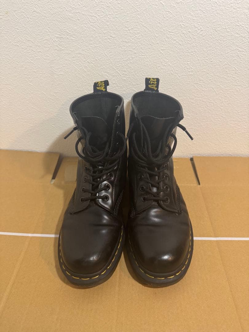 Dr. Martens ブラックレザーブーツ