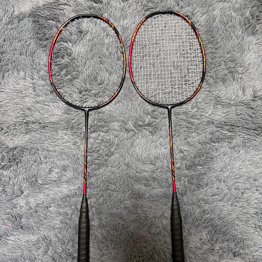 バドミントンラケット アストロクス99プロ　2本セット　4UG5 最終値下げ！