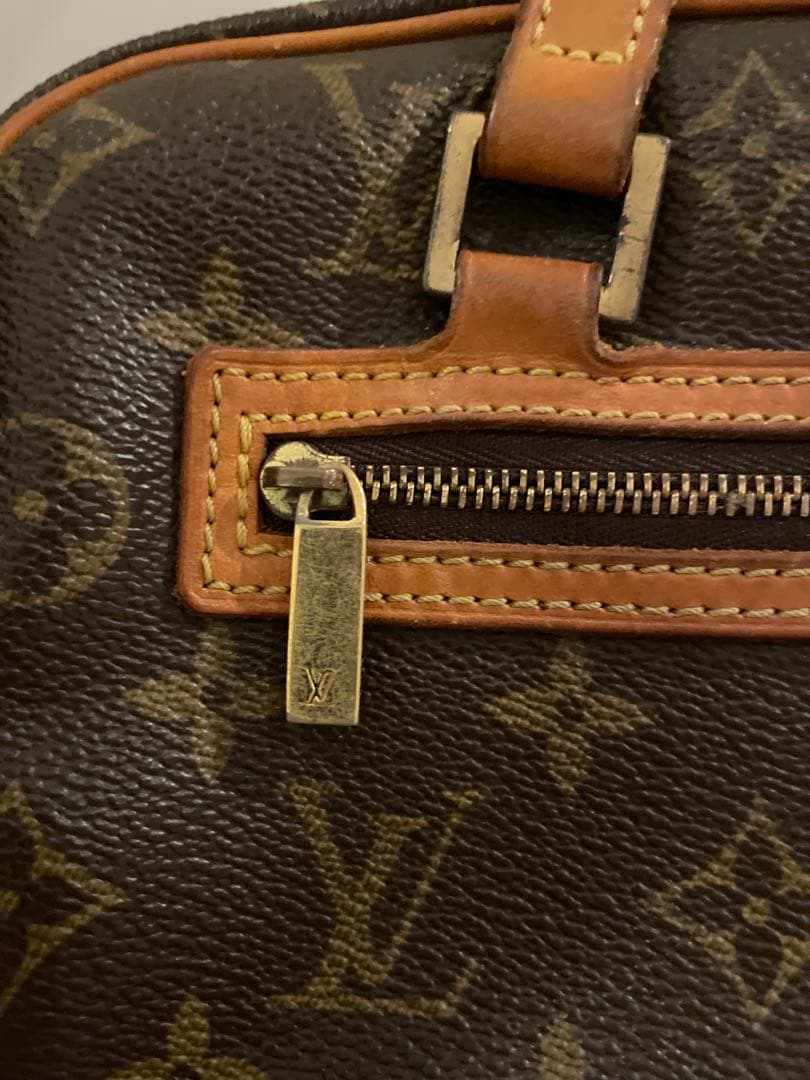 Louis Vuitton モノグラム ショルダーバッグ シテMM