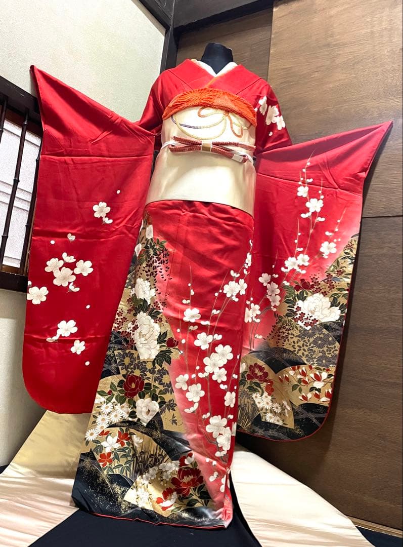 振袖フルセット6点サイズM〜Ｌ駒刺繍　流水地紙花文　暈し染め　金彩　正絹