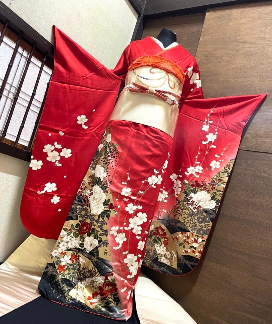 振袖フルセット6点サイズM〜Ｌ駒刺繍　流水地紙花文　暈し染め　金彩　正絹