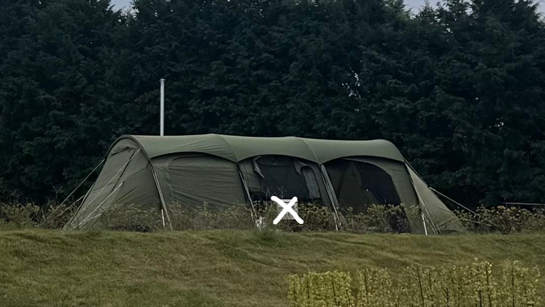 カマボコテント3 オプション品充実　寝室とリビングに分かれています