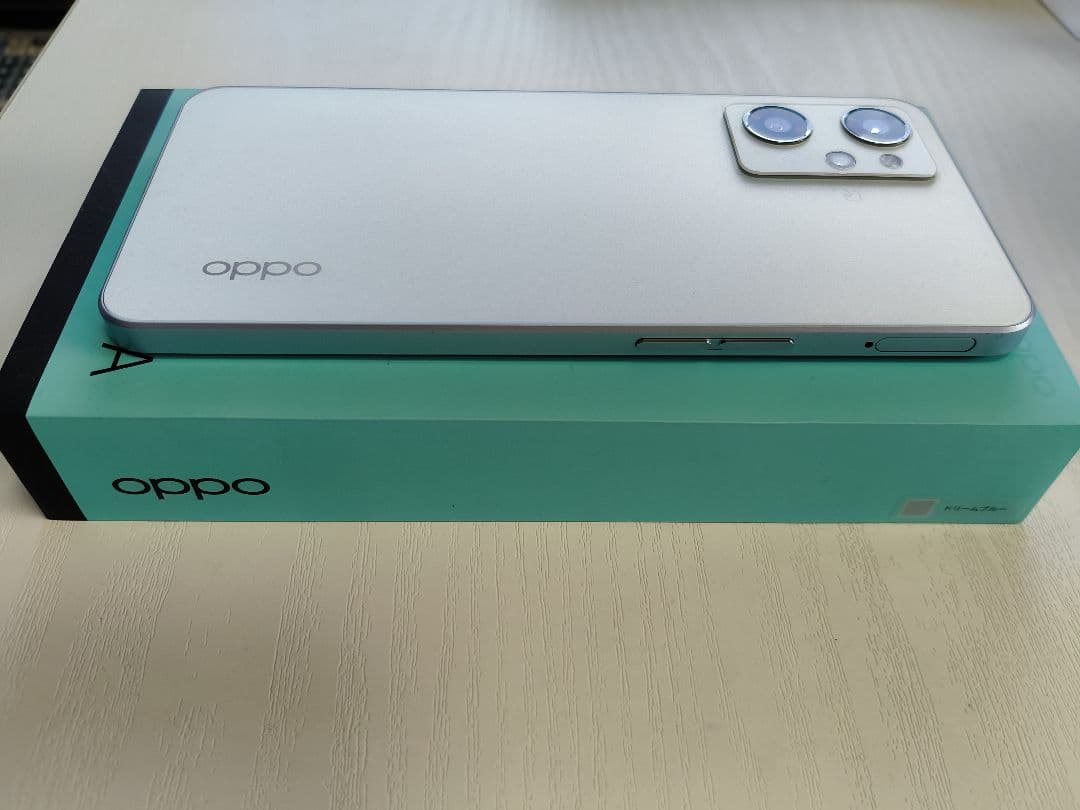 美品　Ymobile版　OPPO Reno7 A 本体　アンドロイドスマホ