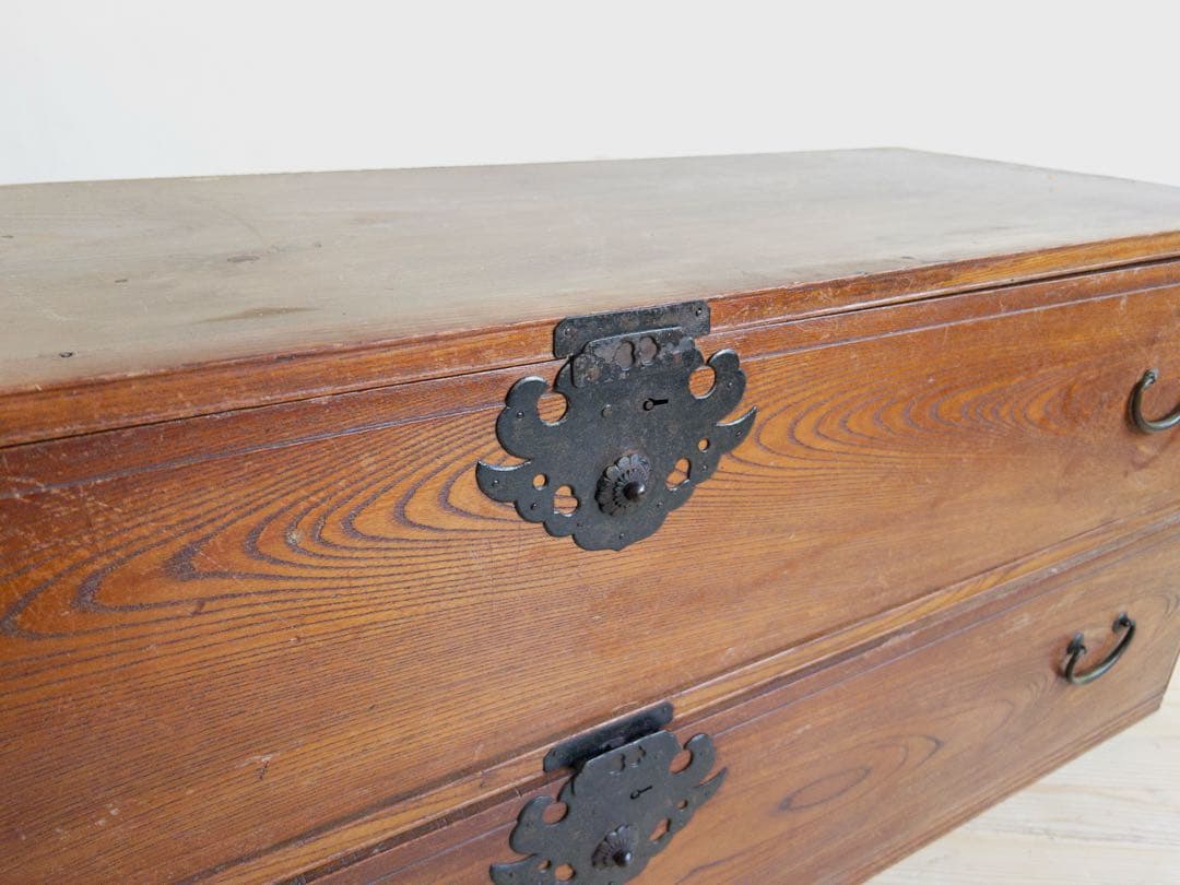 ローボード　チェスト　2段　木製　収納棚　古道具　古家具　アンティーク