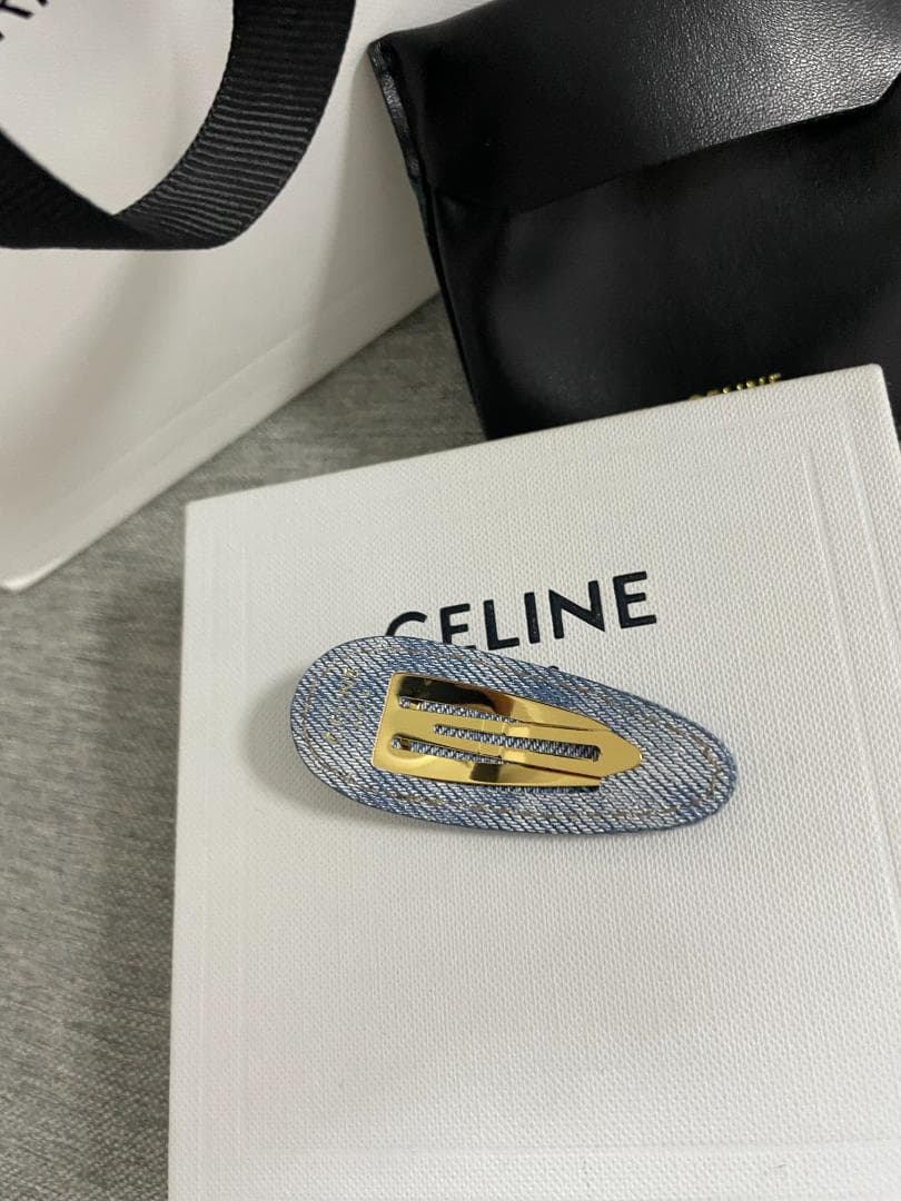 インディゴブルー/ 素敵 セリーヌ ヘアクリップ Celineトリオンフ