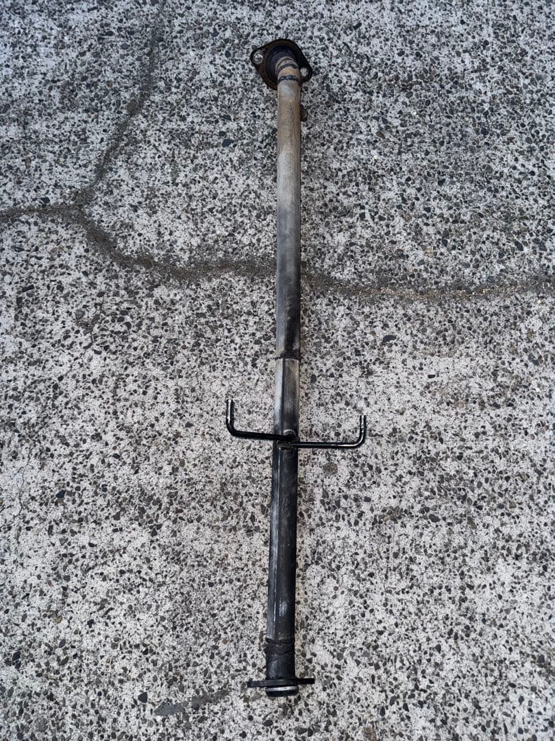 50プリウス　中間ストレートマフラー