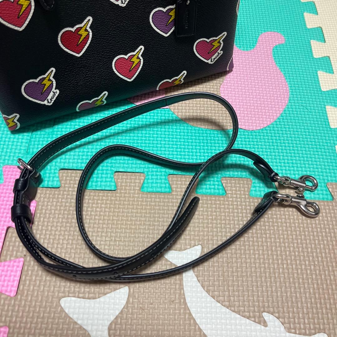 美品　コーチ　coach ハート柄　ショルダーバッグ　ミニバッグ