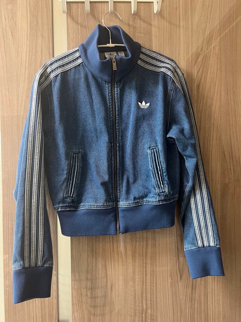 1度着用のみadidas デニムトラックジャケット ジャージ アディダス
