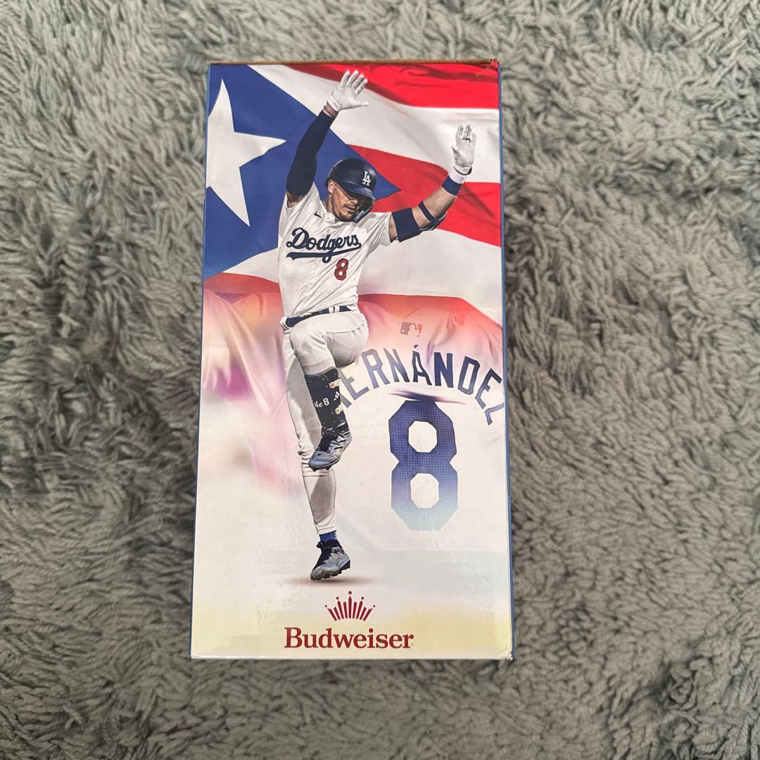 キケヘルナンデス ボブルヘッド