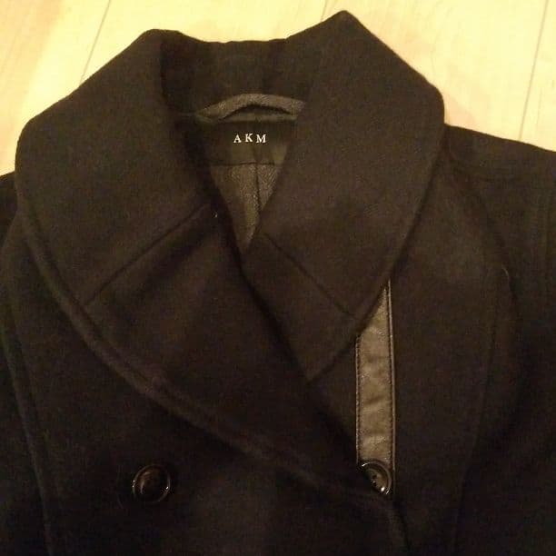 AKM ピーコート