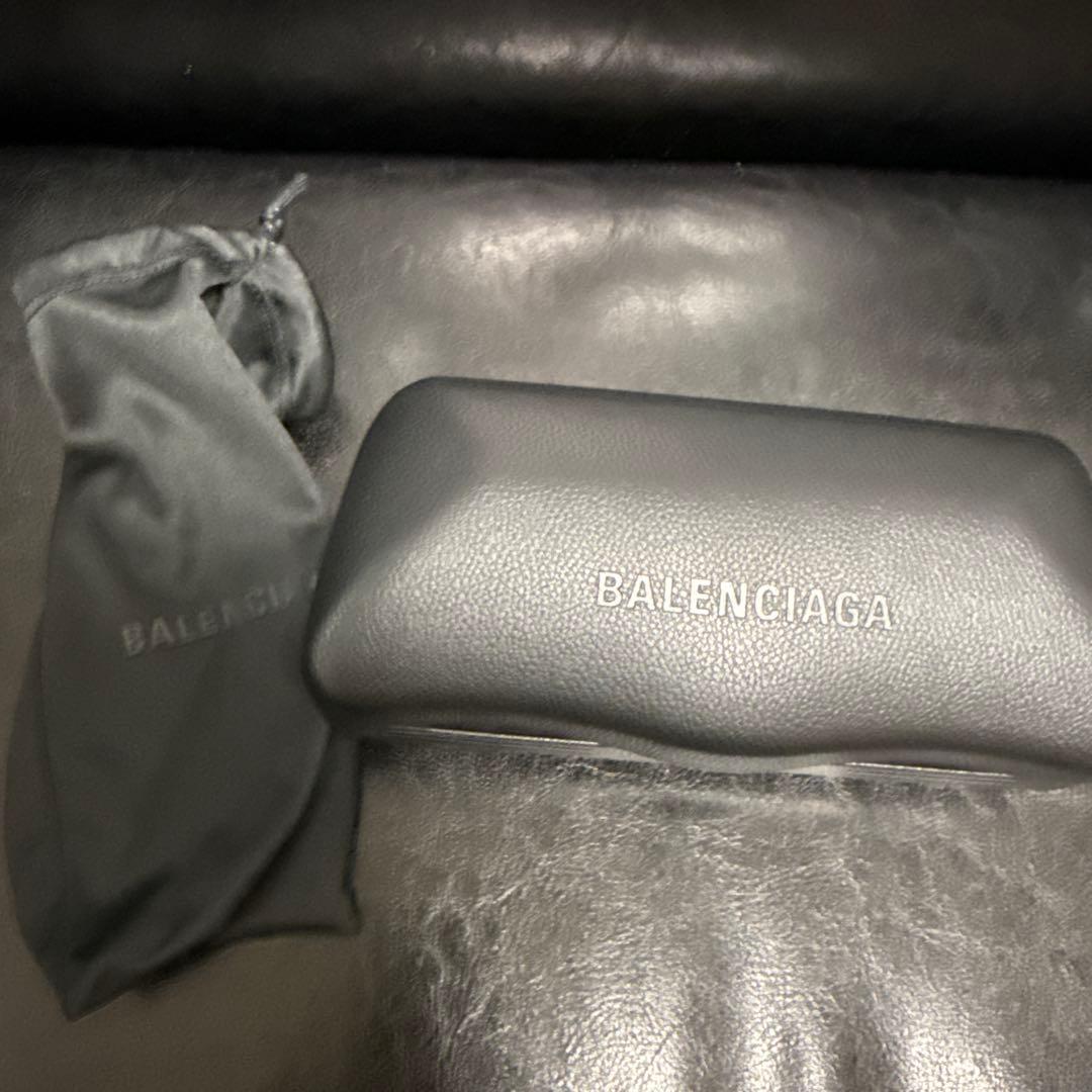 BALENCIAGA BOSSY ROUND ロゴスクエア サングラス