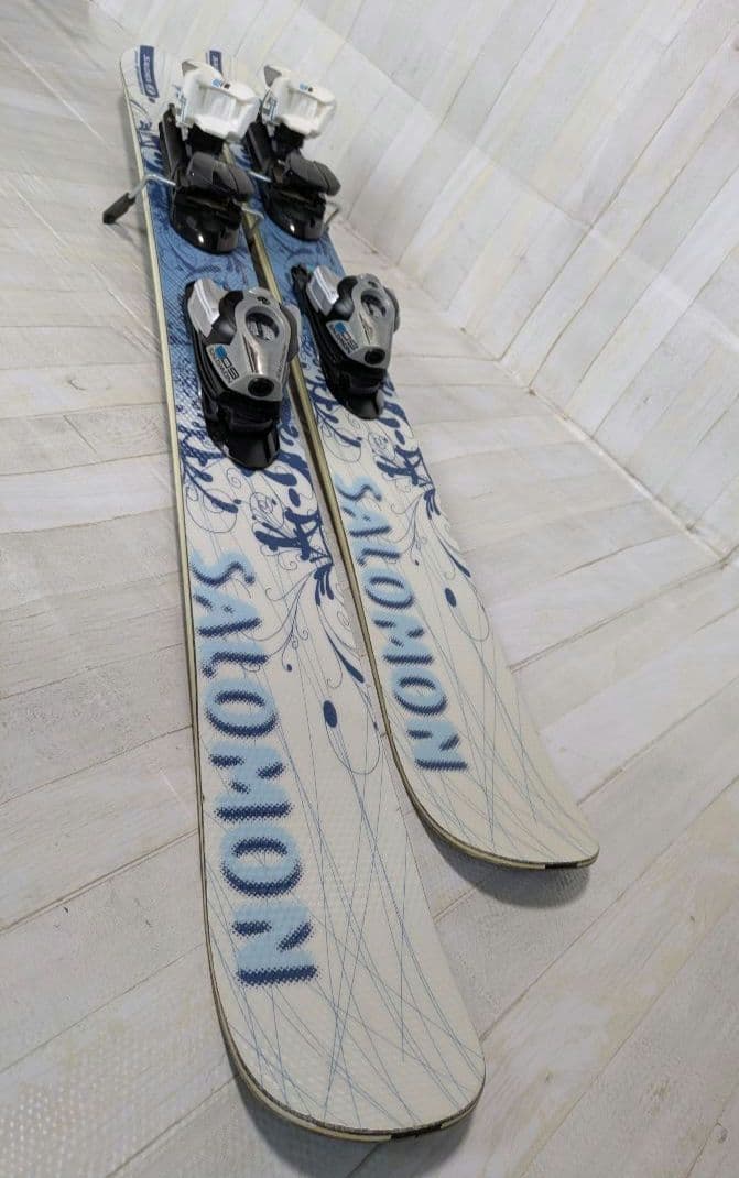 SALOMON ミッドスキー 123cm SW1000　ブーツストックセット