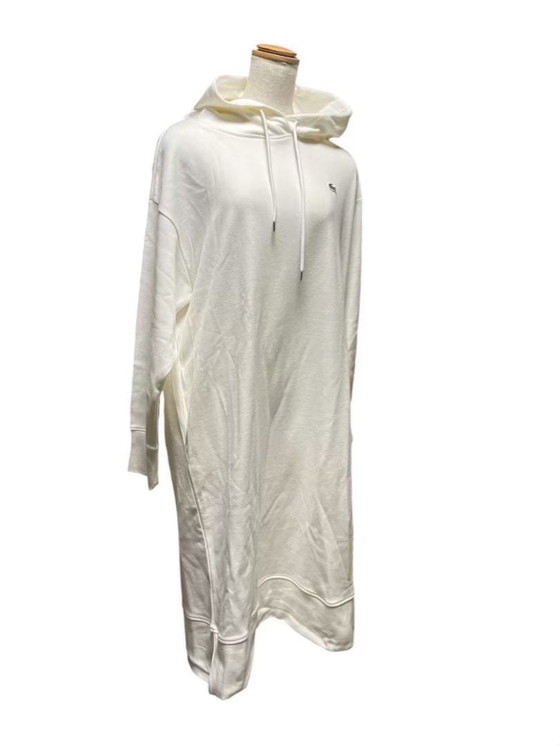 新品Lacoste ラコステフードワンピース　レディース　白トレーナーワンピース