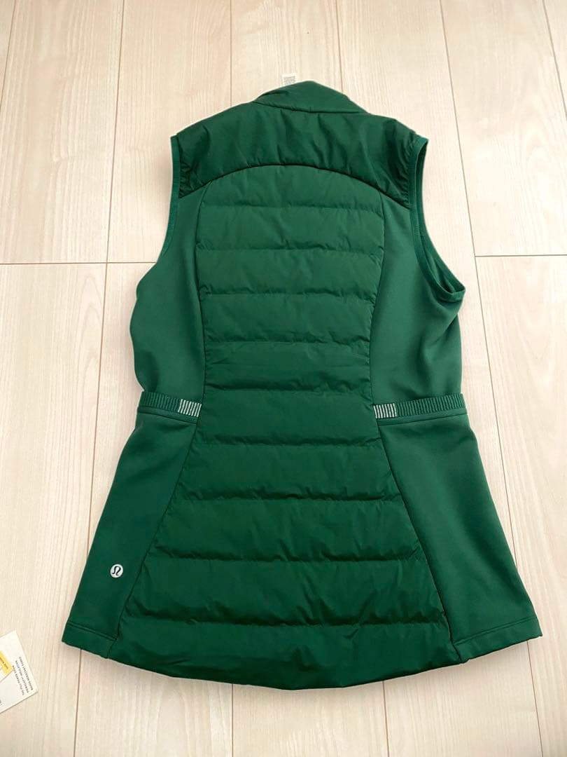 ルルレモン新品タグ付きlululemonDown for it All vest