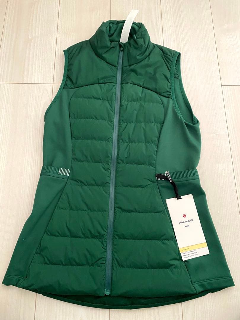 ルルレモン新品タグ付きlululemonDown for it All vest