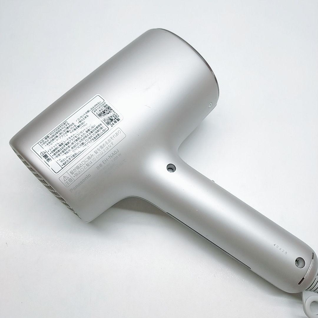 ほぼ未使用✨️2024年 Panasonic ナノケアドライヤー EH-NA0J