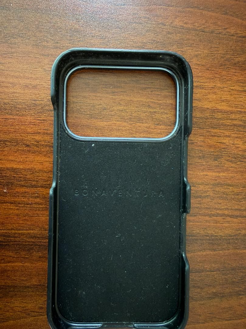 ボナベンチュラ iPhone 17 Pro バックカバーケース シュリンクレザー