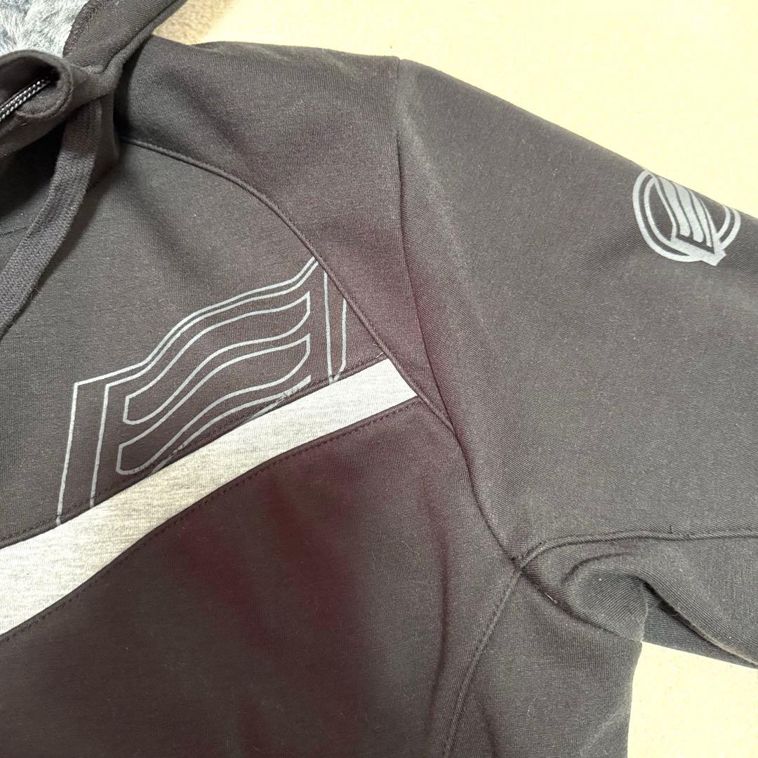 【ノブ様】新品未使用　WIND BLOCK HEAT パーカー　LL