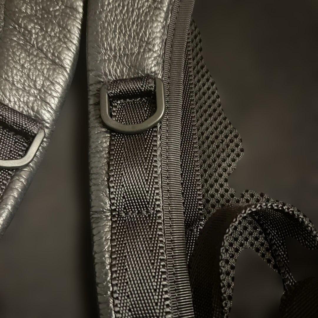 ultima 黒 レザー リュック