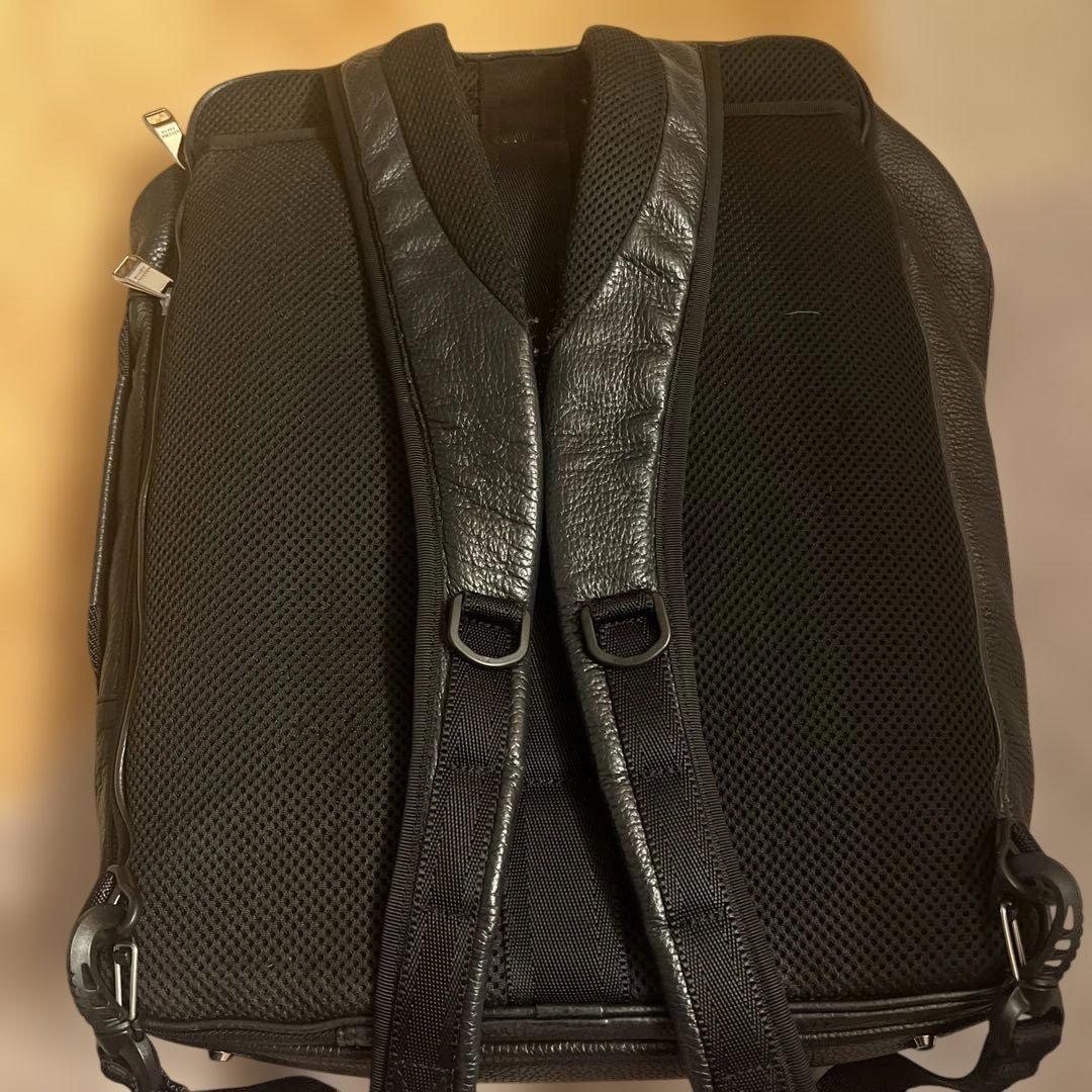 ultima 黒 レザー リュック