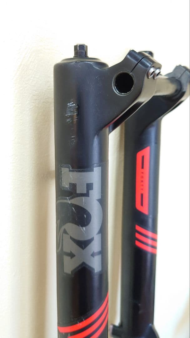 FOX RACING SHOX 40 フロントサスペンションフォーク ホーク