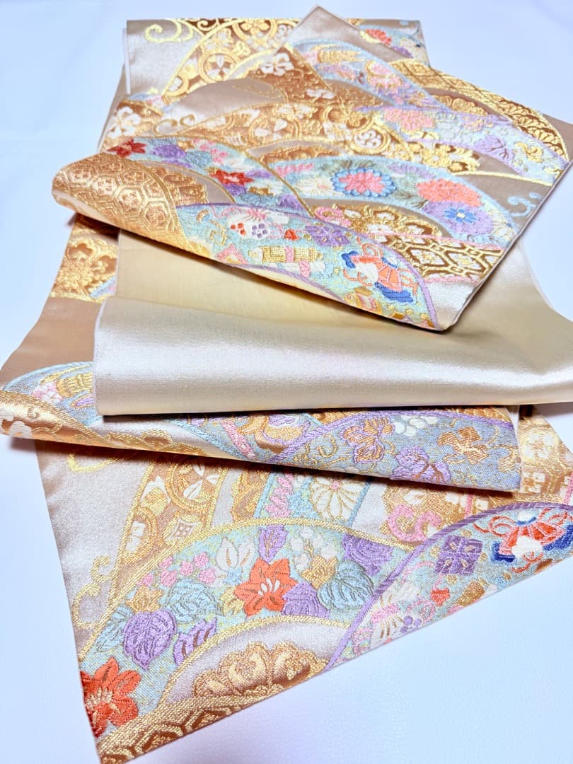 高級 袋帯 正絹 六通柄 宝尽くし シャンパンゴールド 扇文 訪問着 色無地