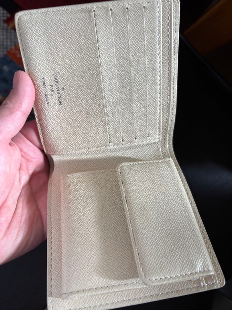 数回使用美品　Louis Vuitton ダミエ　アズール 二つ折り財布