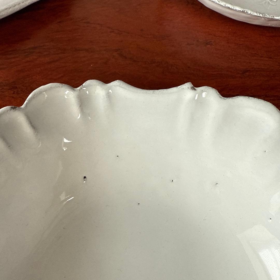 Aster de Villatte フラワー型ホワイトプレート