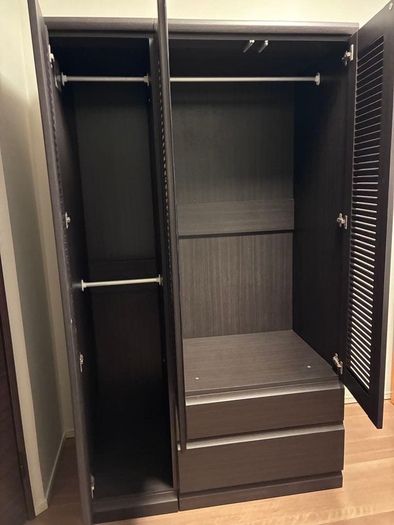 ワードローブ　洋服タンス　ダークブラウン 収納キャビネット　洋服ダンス