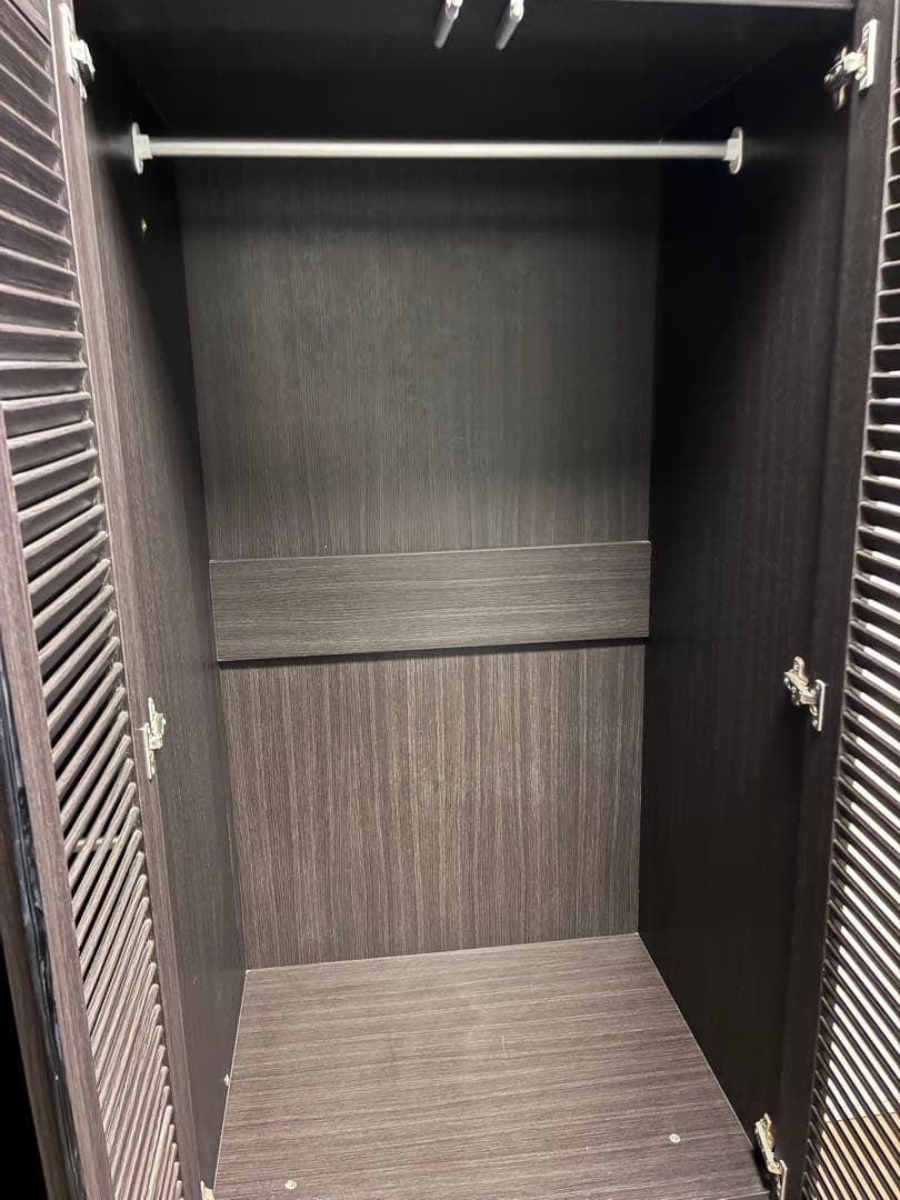 ワードローブ　洋服タンス　ダークブラウン 収納キャビネット　洋服ダンス