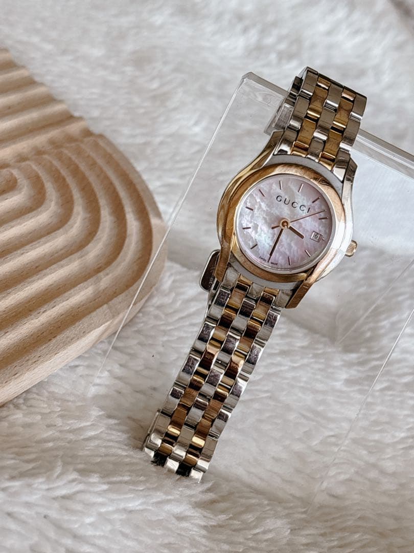 GUCCI ラウンドフェイス コンビ 腕時計　希少ピンクシェル
