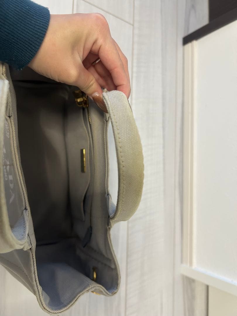 PRADA グレー トートバッグ