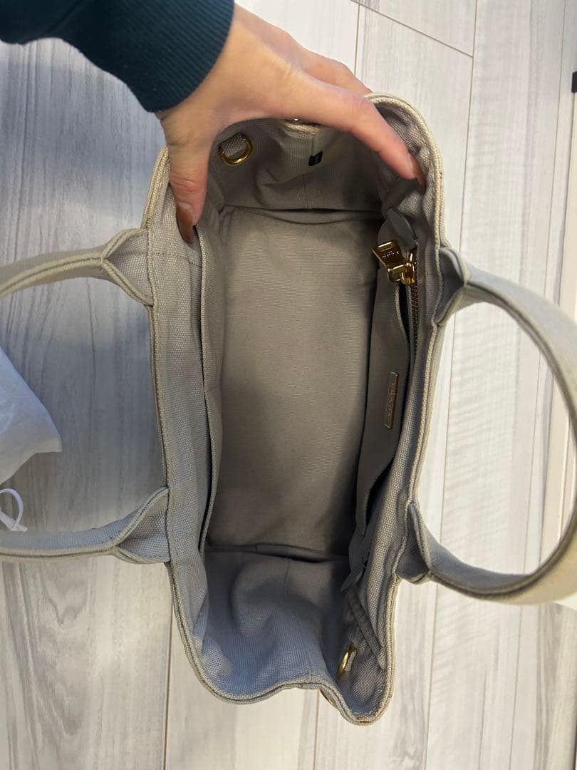 PRADA グレー トートバッグ