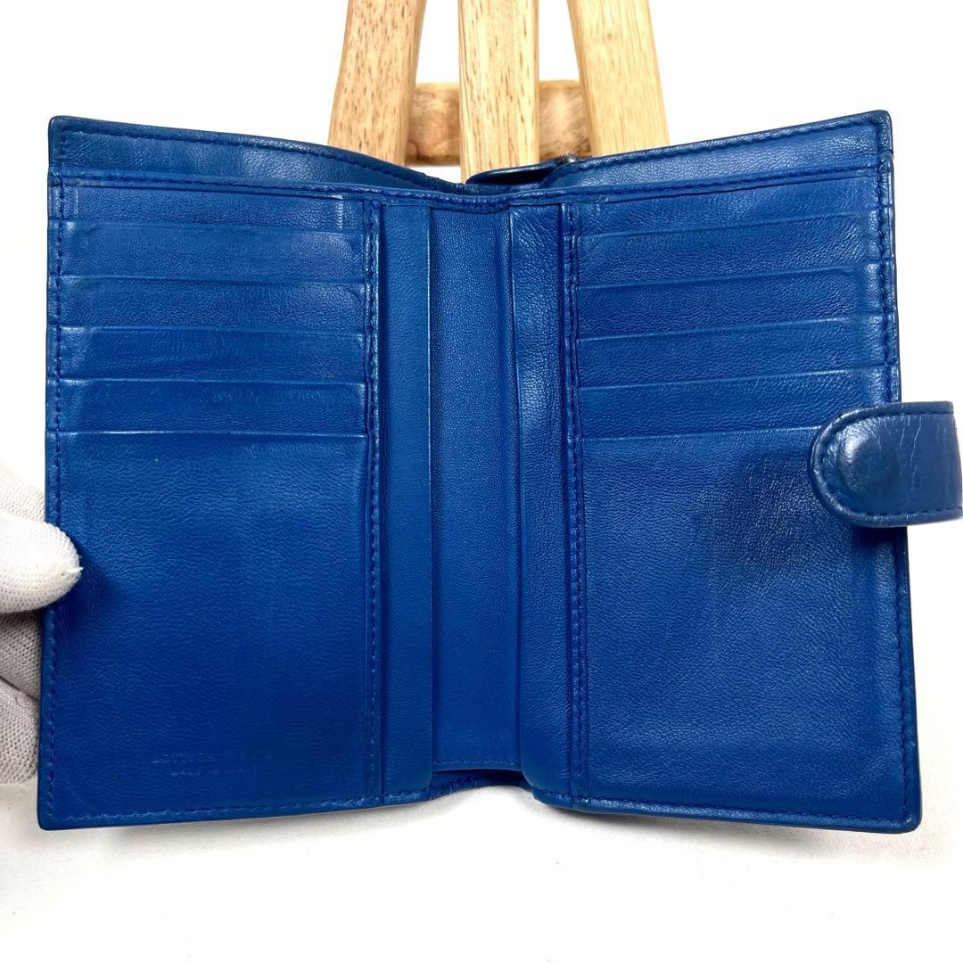 ボッテガヴェネタ　二つ折り財布　イントレチャート　パイソン　ラウンドファスナー