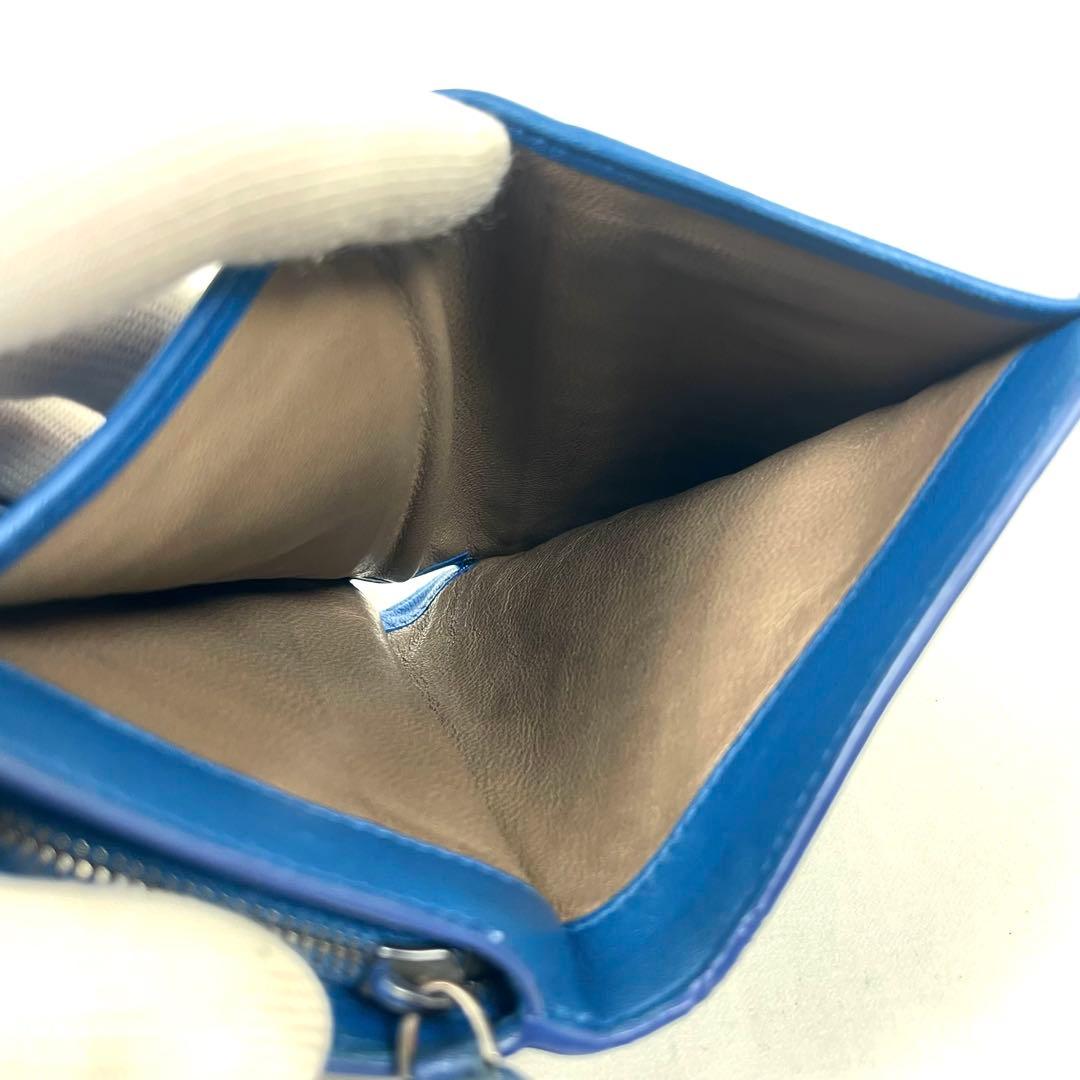 ボッテガヴェネタ　二つ折り財布　イントレチャート　パイソン　ラウンドファスナー